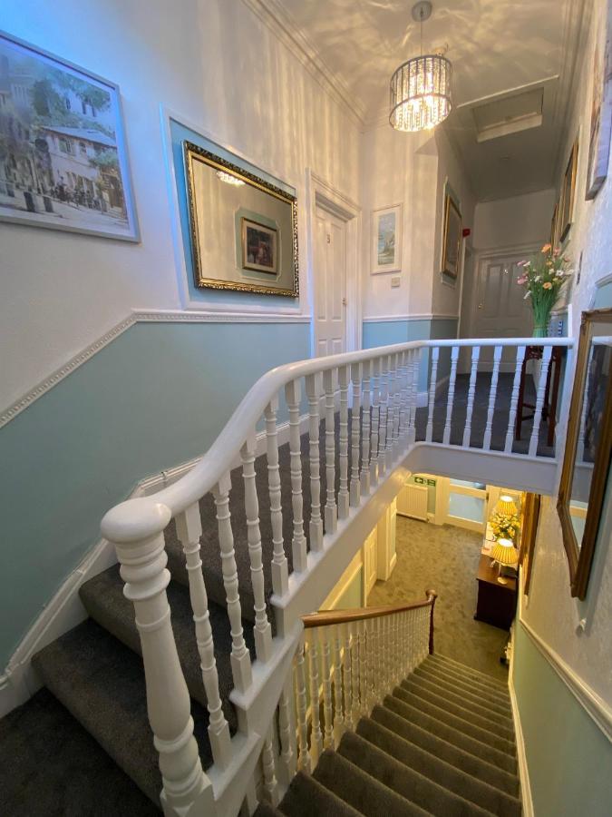 Crowndale Torquay - Exclusively For Adults Bed & Breakfast Exterior photo