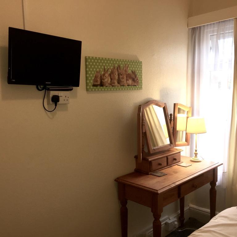 Crowndale Torquay - Exclusively For Adults Bed & Breakfast Exterior photo